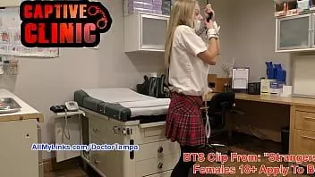 Riproduci Sfw - non nudo dietro le quinte di sconosciuti di sirene di ava nella notte, discussioni e restrizioni di ava parzialmente nude, guarda l'intero film su captiveclinic.com