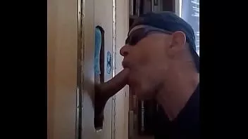 تشغيل Gh: str8 22yo طالب ذو 8 بوصات