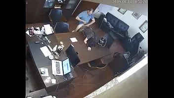 Putar Bos rusia meniduri sekretaris di kamera tersembunyi kantor