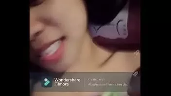 Play Beautiful filipina girl is showing her boobs in bigo live
