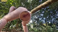 Abspielen Lorrany Exotica wird im Wald nass und wild