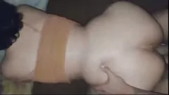 Oynat Sıcak Brezilyalı bebeğim işten sonra özensiz bir oral seks verir