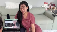 Abspielen Medizinstudent Elle Lee rächt sich an Tutor Carlos mit heißem Sex