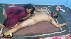 play कट्टर भारतीय मौसी नंदिनी का देवता प्रलोभन