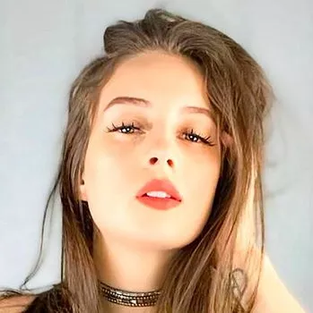 色情明星 Maddy May