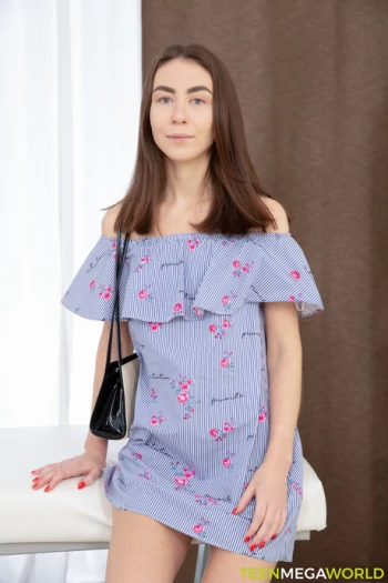 色情明星 Vivian Grace