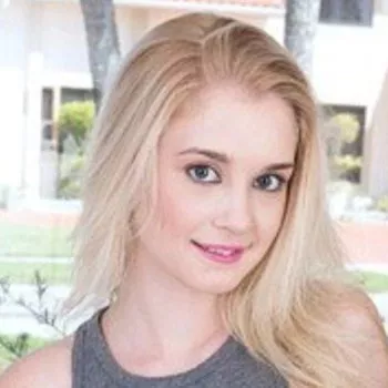 Star du porno Anastasia Knight