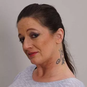 Star du porno Adrienne Kiss