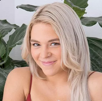 Gwiazda porno Rharri Rhound